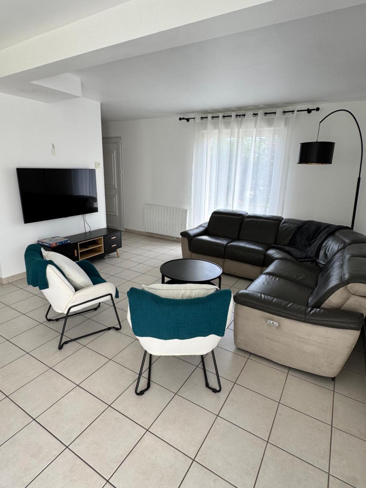 Maison De Vacances A Louer Mosles Extérieur photo