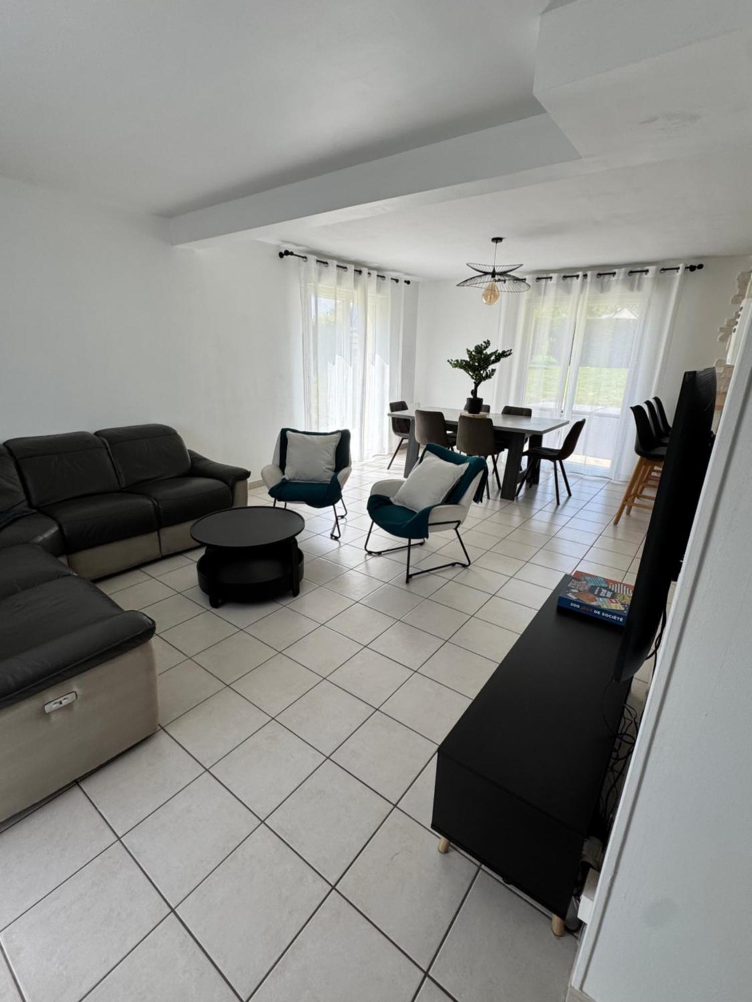 Maison De Vacances A Louer Mosles Extérieur photo